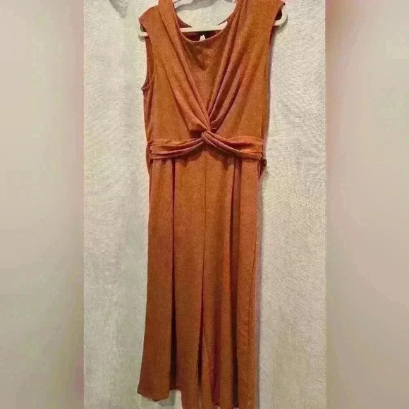NWT Charming Charlie Capri Jumpuit - Picture 1 of 6